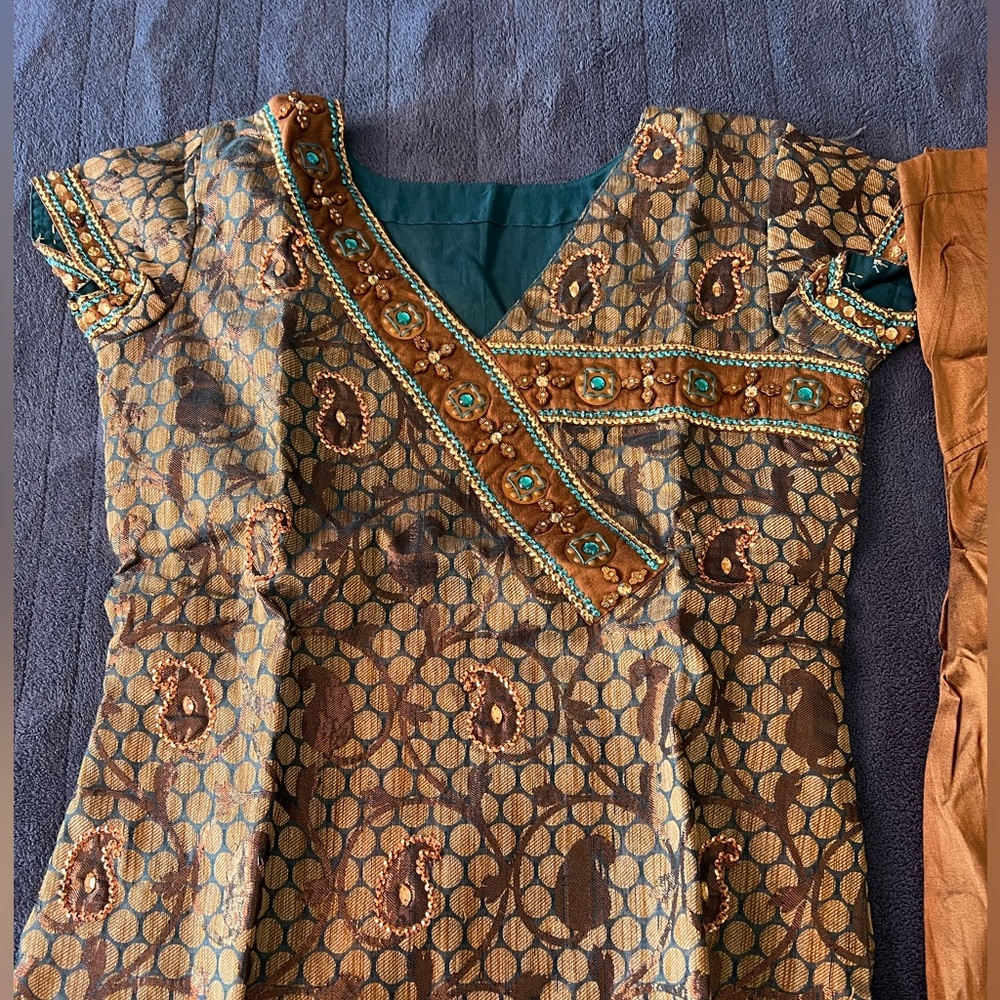 Indian set - Picture 2 of 4